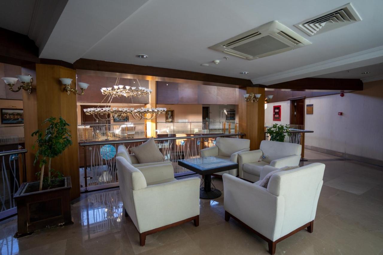 拉坦雅海滩度假酒店 雅丽丝弗里克 外观 照片